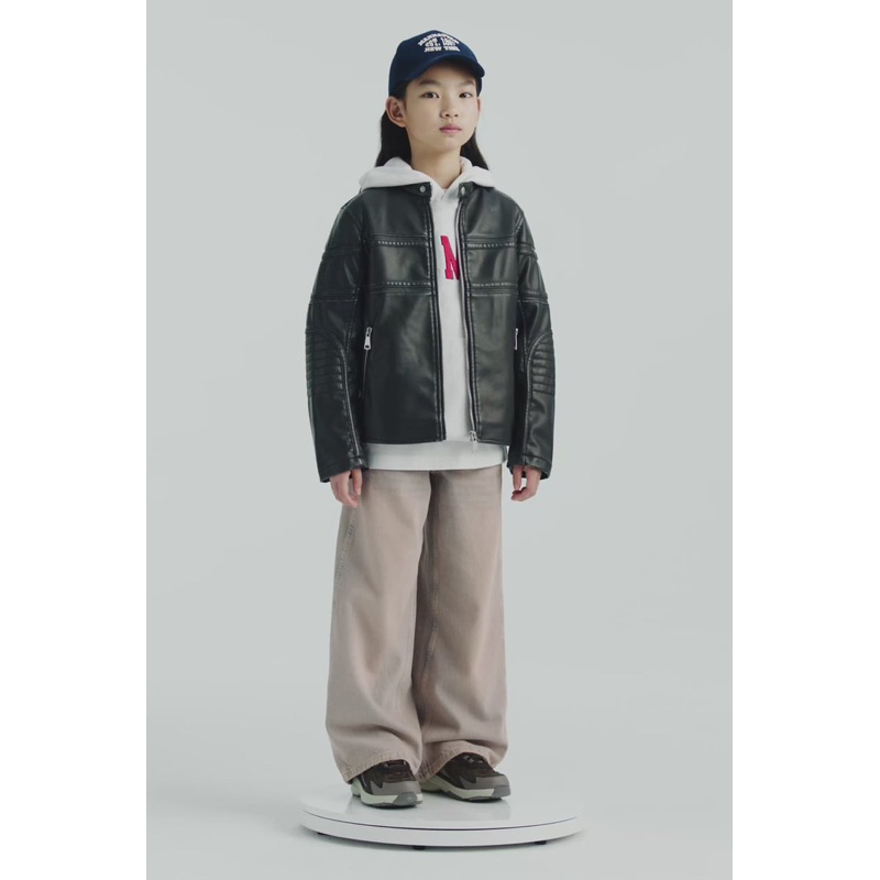 Áo khoác da cúc cổ zzzr bé trai