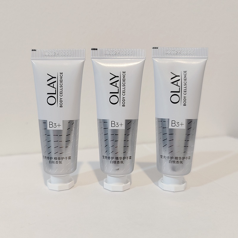 Kem dưỡng trắng da tay Olay B3+ vitamin C  tuýp 10ml / Subeo Beauty