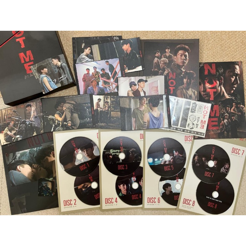 Boxset Postcard Not Me OffGun