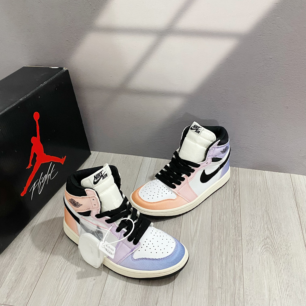 Giày Nữ Air Jordan 1 Retro High OG ‘Skyline’ + Full Bill Box