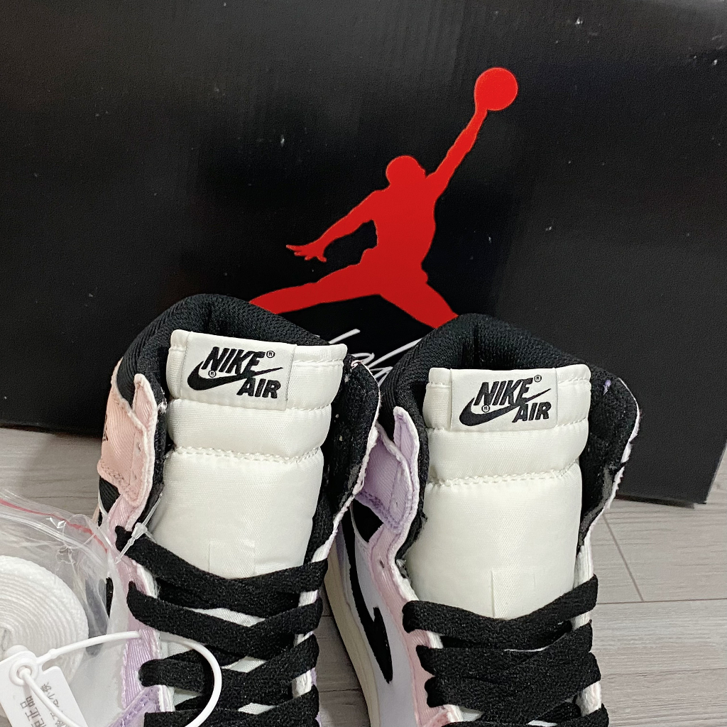 Giày Nữ Air Jordan 1 Retro High OG ‘Skyline’ + Full Bill Box