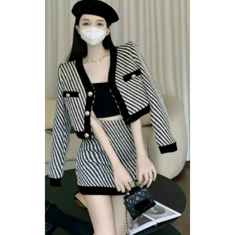 Set dạ phối viền nhẹ nhàng tiểu thư