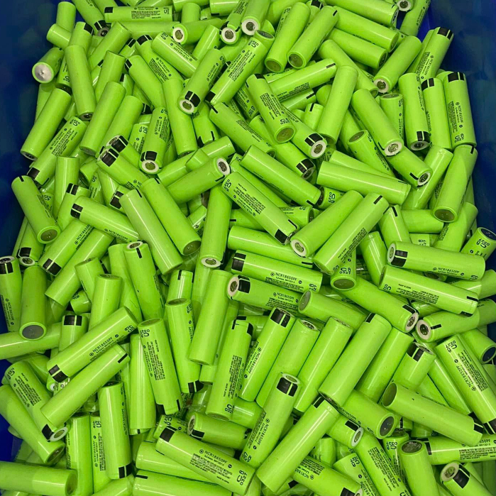 Cell Pin 18650 Panasonic dung lượng 3800mAh - 3.7V xả 20A  -Tháo khối