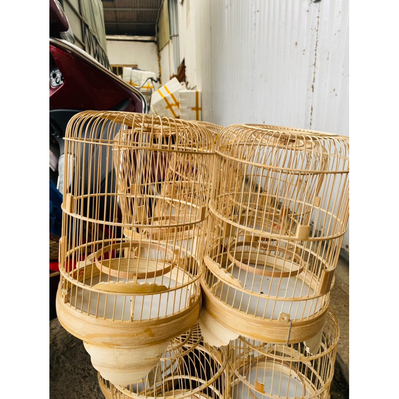 Khung lồng khuyên 3v size 21/25để nhốt chim khuyên.khoảng cách nan 1,2cm