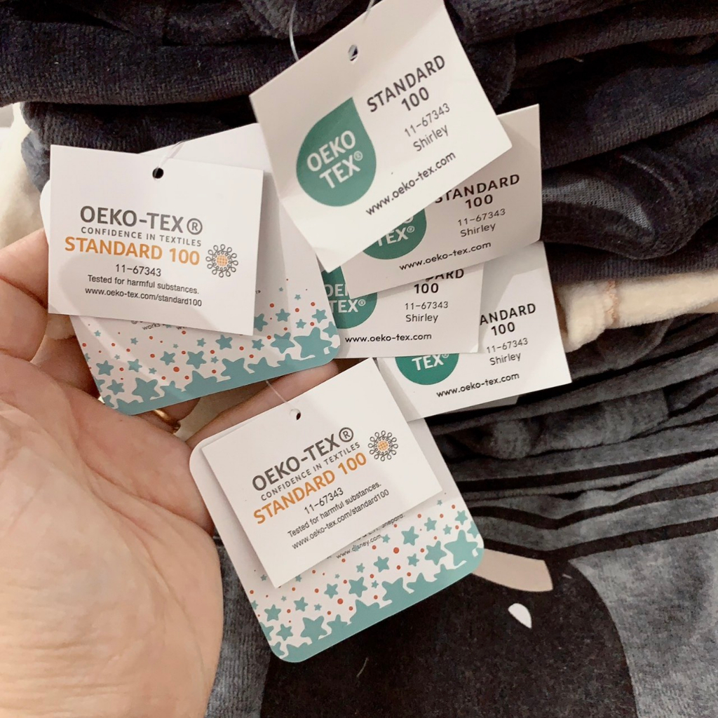 Body sleep chất nhung Dis.ney liền tất xuất dư xịn cho bé, chất nhung mềm siêu mướt