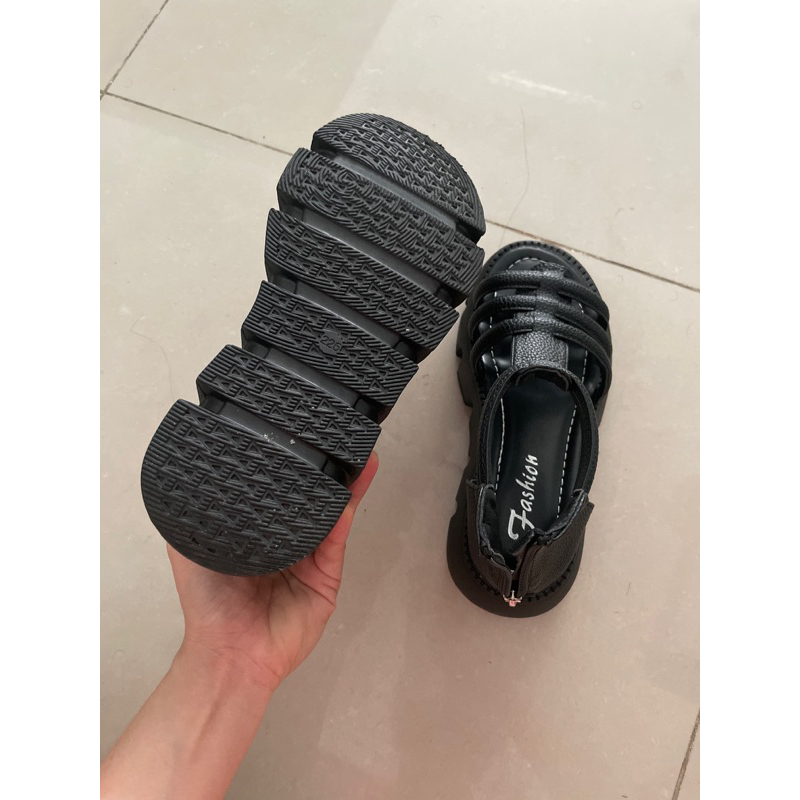 Giày rọ chiến binh SHEIN sz 35 mới tinh