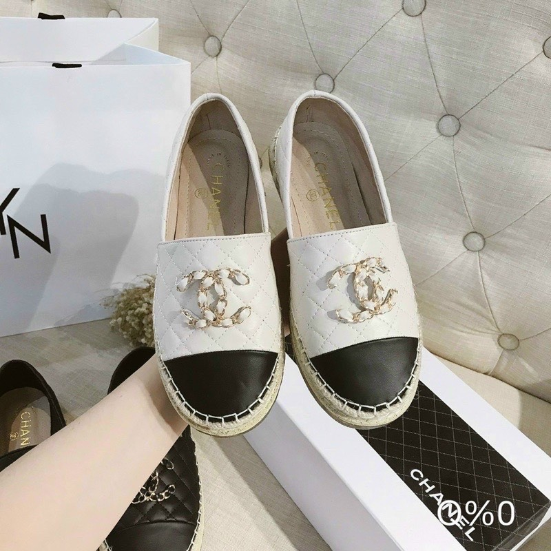 giày slip-on viền cói mũi tròn X xích viền cói