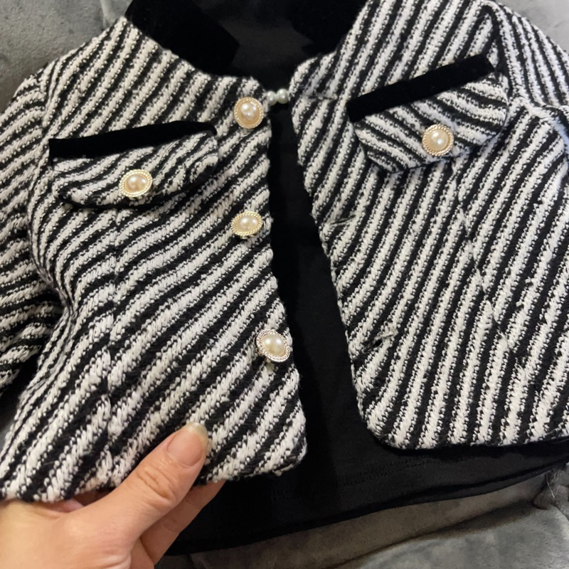 Áo khoác dạ kẻ chữ thập chảnh cho bé gái A0111