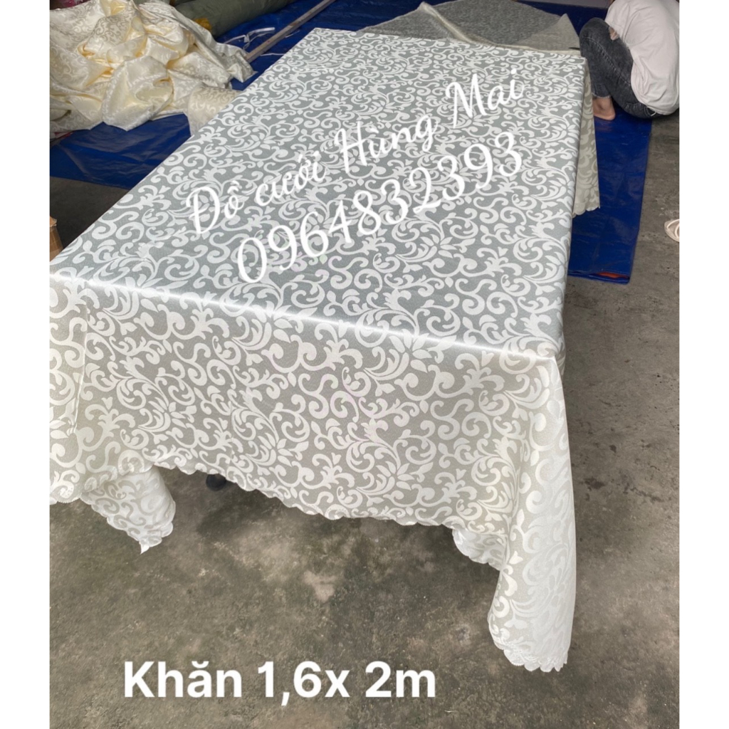 Khăn gấm trải bàn cao cấp màu kem 1m x 1,6m