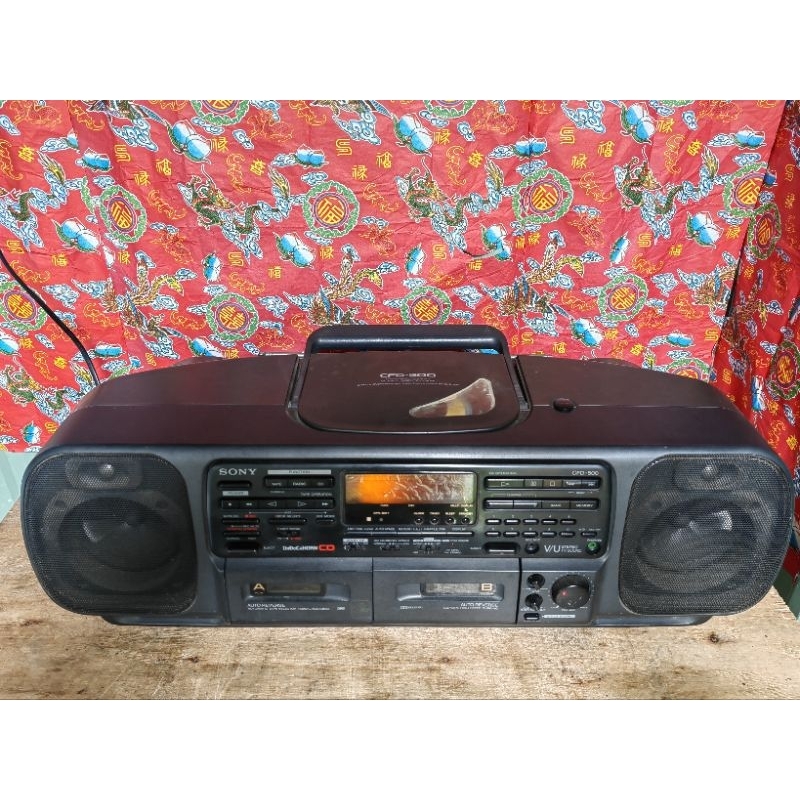 Đài cổ Radio/Cassette/Đĩa Sony CFD-500 điện 220v