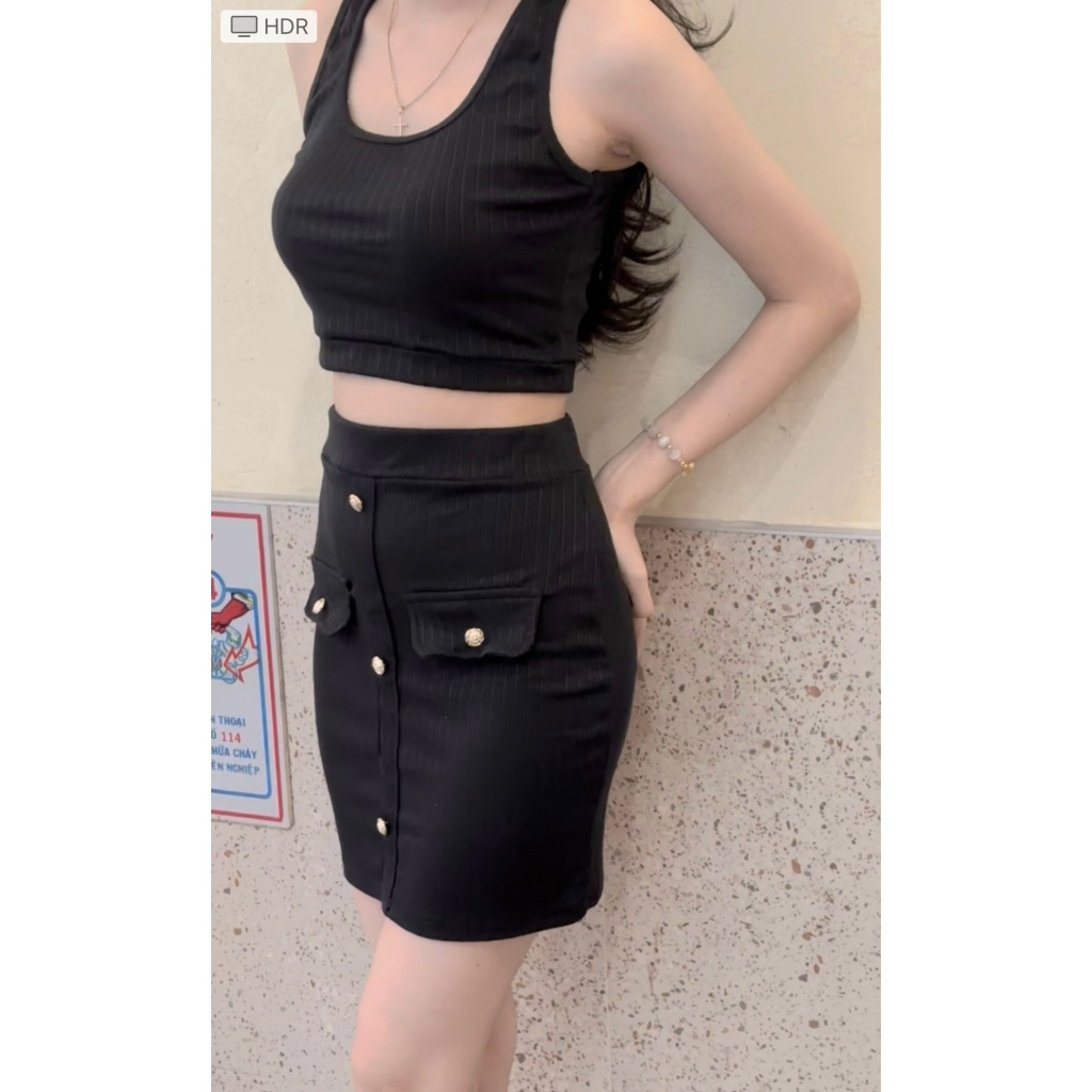 Set chân váy nút kèm áo ba lỗ chất thun gân siêu xinh