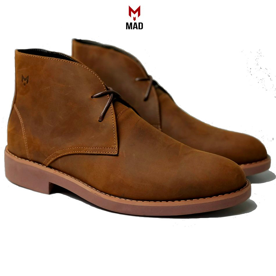 Giày cao cổ nam Mad Chukka Boots Black da bò sáp ngựa điên cao cấp phong cách bụi bặm