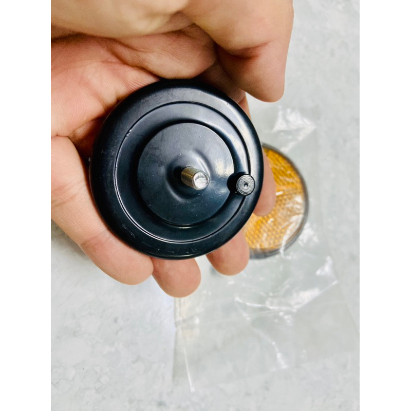 Mắt mèo phản quang tròn đuôi dè sau SCR 110 / Sh 300