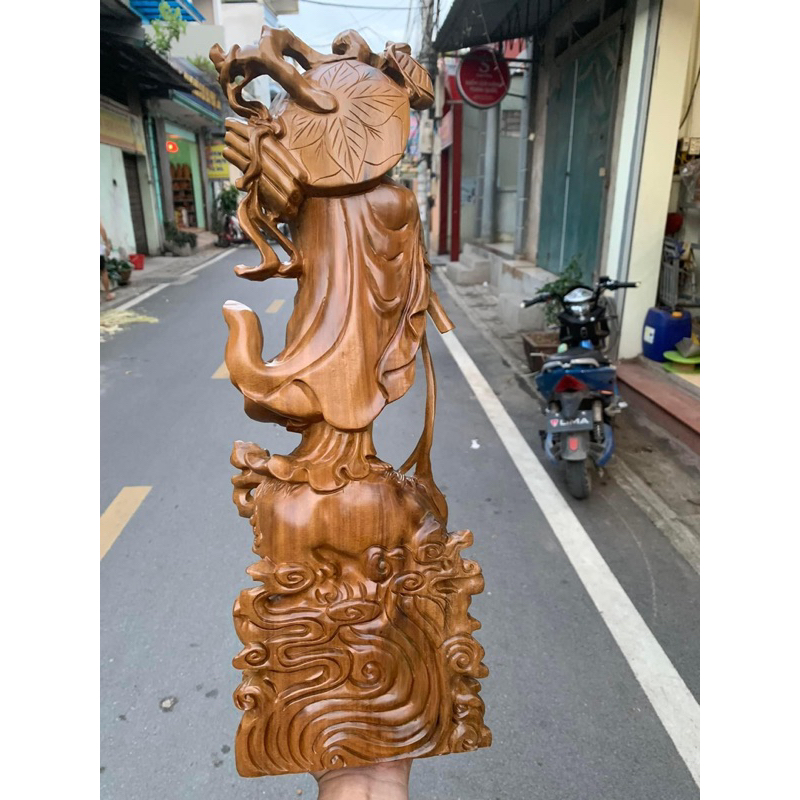 Tượng Đạt ma sư tổ gỗ bách thơm cao 50cm