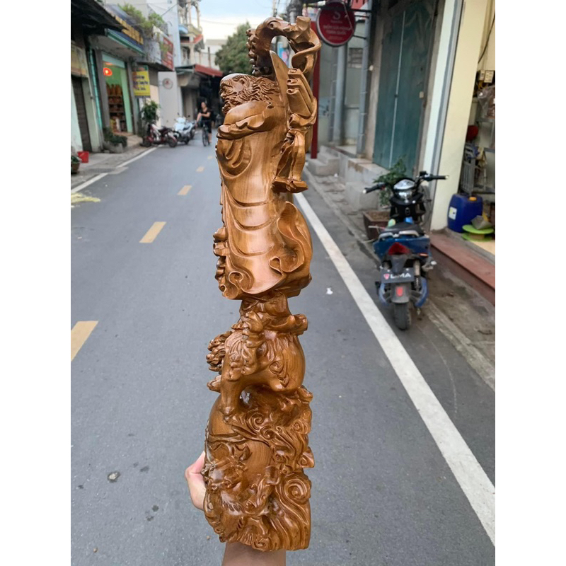 Tượng Đạt ma sư tổ gỗ bách thơm cao 50cm