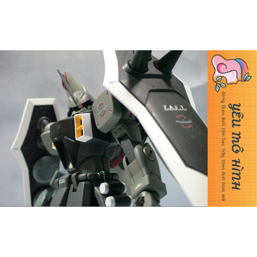 Gundam HG Blaze Zaku Phantom có kèm Base HG trưng bày