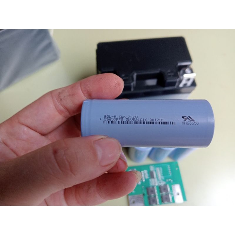 Pin lithium liion 3,2v_3000mah sử dụng đóng bình xe máy
