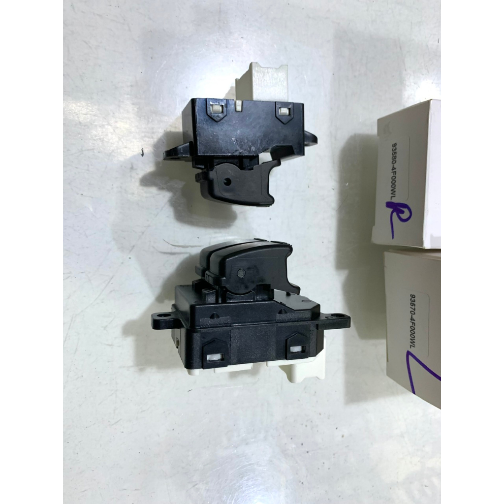 Công tắc lên xuống, Nâng Hạ kính xe tải Hyundai 1t ,1t25, Hyundai Porter II 2003-2007