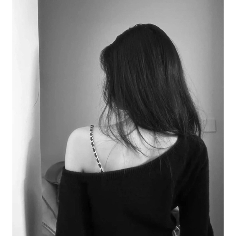 Áo len dios trễ vai xích