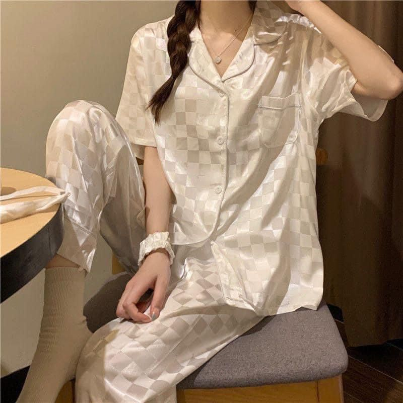 Bộ ngủ nữ pijama lụa cộc tay quần dài in chìm caro hàng quảng châu cao cấp BADAYO