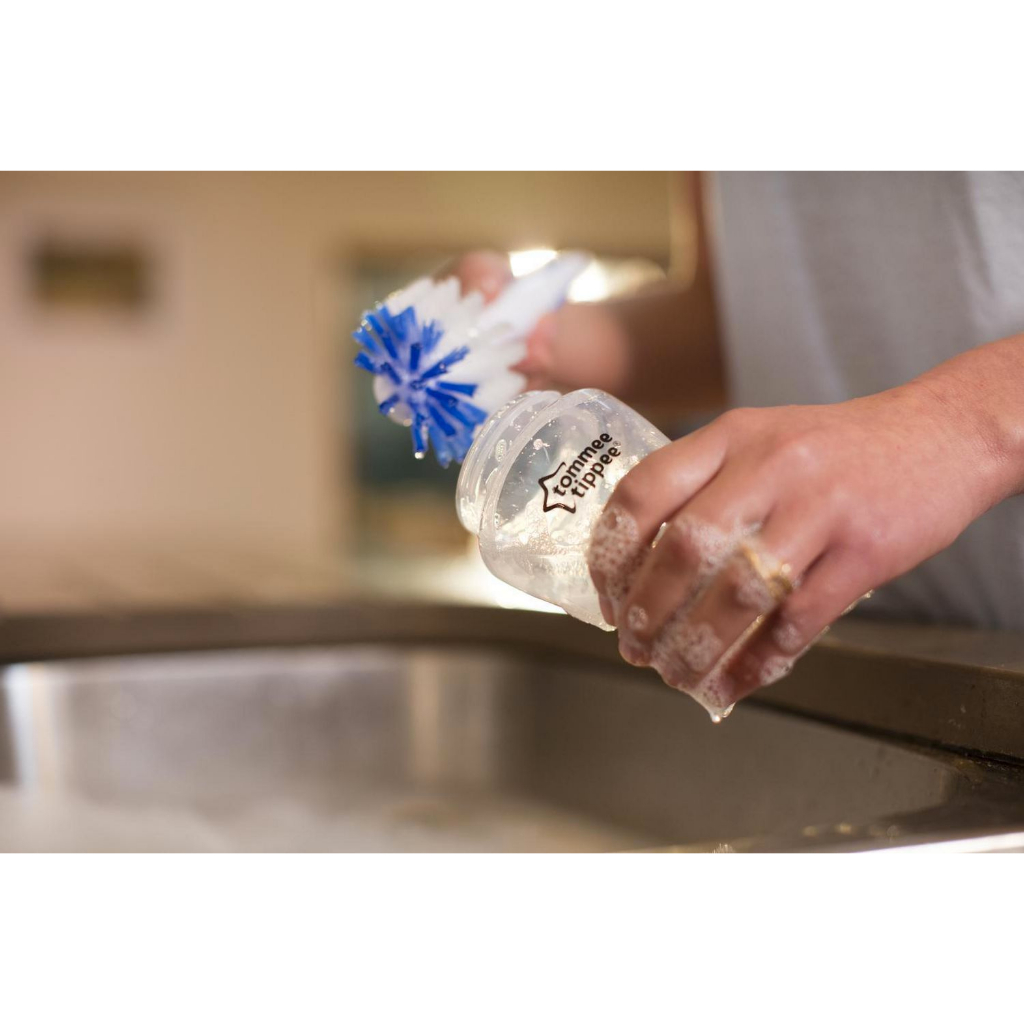 Cọ rửa bình sữa và núm ty Tommee Tippee Closer to Nature