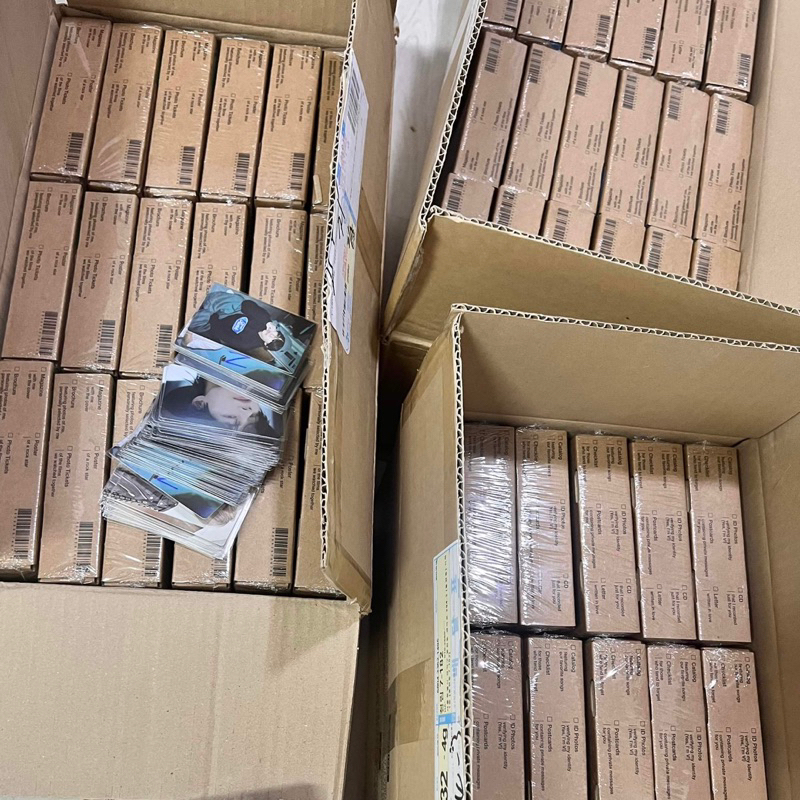 Bộ ảnh V Taehyung - Album Layover solo nguyên seal