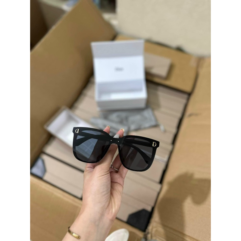 KÍNH MÁT  DIOOR DD FB