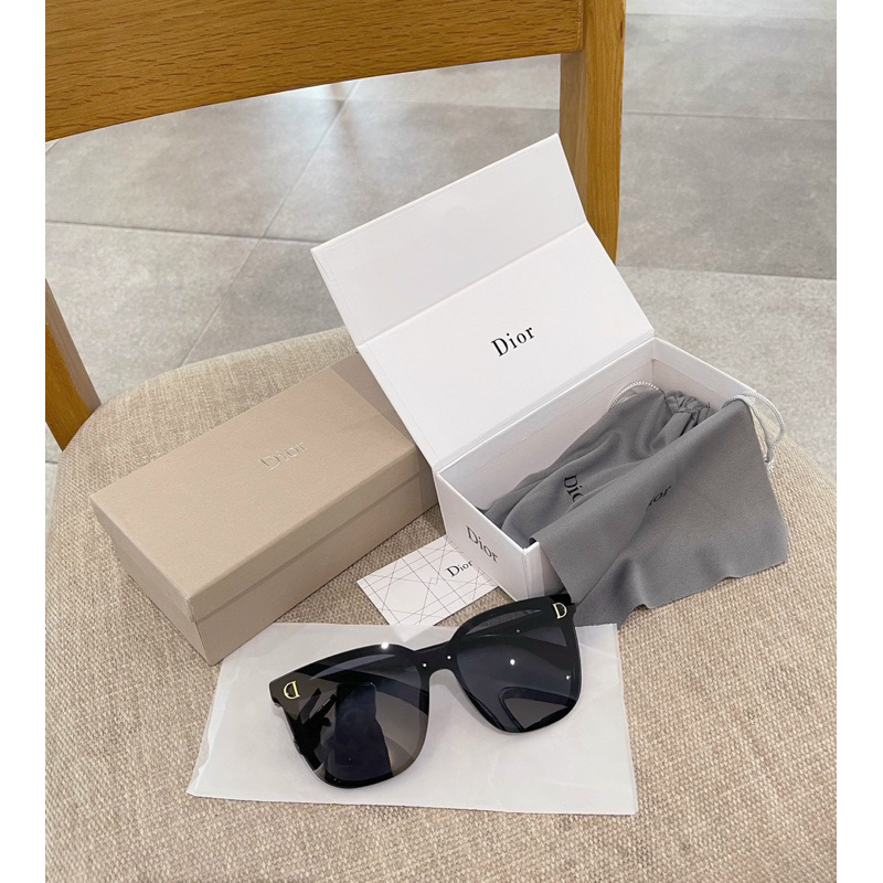 KÍNH MÁT  DIOOR DD FB