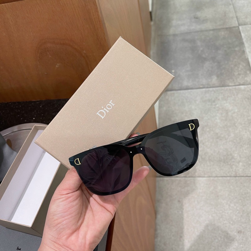 KÍNH MÁT  DIOOR DD FB