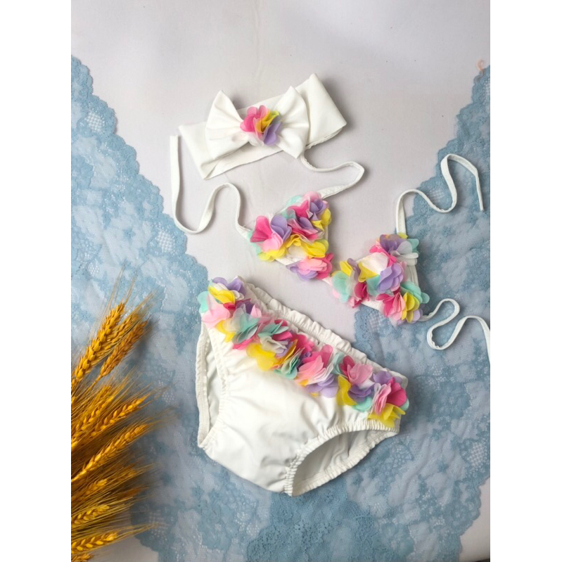 Bikini 2 mảnh kết hoa cho bé