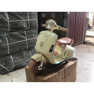 Xe máy điện Vespa