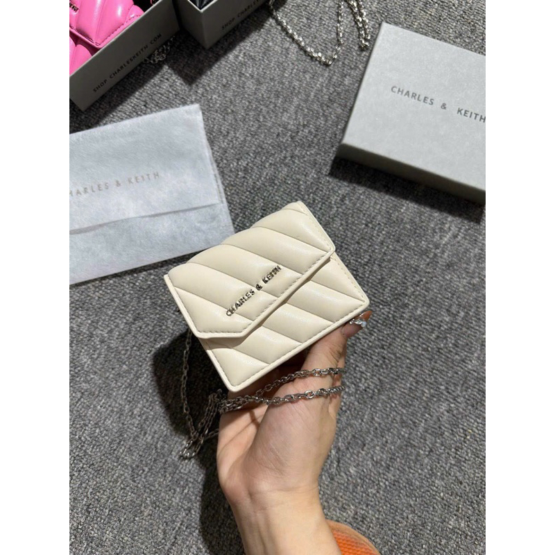 𝗩𝗶́ 𝗻𝗴𝗮̆́𝗻 𝗔𝘀𝘆𝗺𝗺𝗲𝘁𝗿𝗶𝗰 𝗙𝗹𝗮𝗽 𝗣𝗮𝗻𝗲𝗹𝗹𝗲𝗱