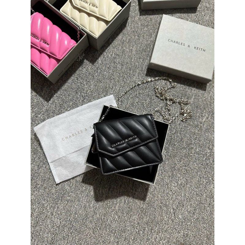 𝗩𝗶́ 𝗻𝗴𝗮̆́𝗻 𝗔𝘀𝘆𝗺𝗺𝗲𝘁𝗿𝗶𝗰 𝗙𝗹𝗮𝗽 𝗣𝗮𝗻𝗲𝗹𝗹𝗲𝗱