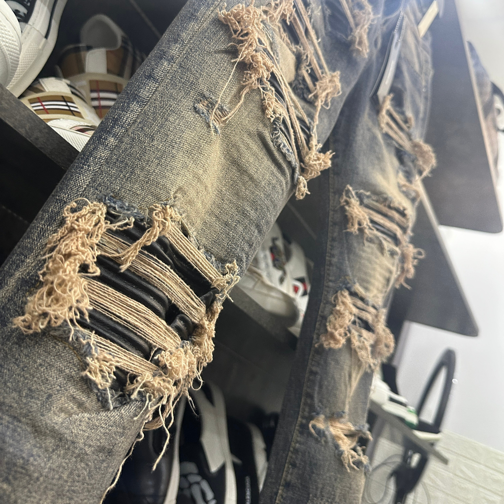 Quần JEAN Nam AMIRI Slimfit xanh khói rách tua lót da Quần bò Amiri vá nhiều da đen bản đẳng cấp nhất dòng vá da