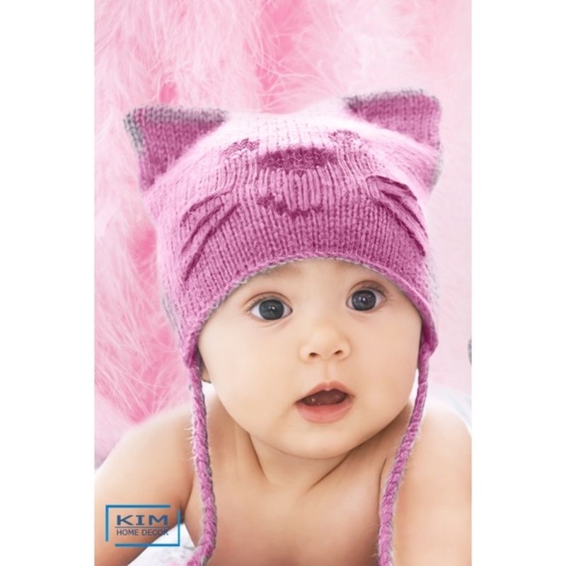 Tranh em bé gái dán tường IN VẢI LỤA KÈM KEO DÁN