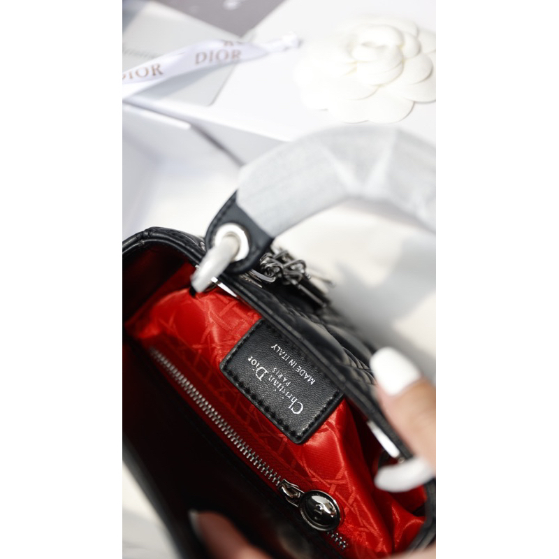 Túi Đì o Lây đì siêu nét & chuẩn bản 2  box nam châm nguyên seal ,kèm sổ + bill size 17cm w566-17