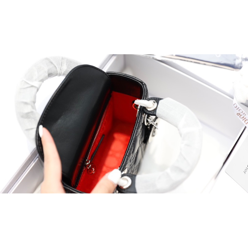 Túi Đì o Lây đì siêu nét & chuẩn bản 2  box nam châm nguyên seal ,kèm sổ + bill size 17cm w566-17