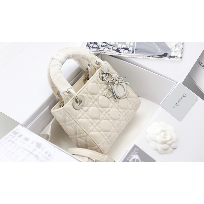 Túi Đì o Lây đì siêu nét & chuẩn bản 2  box nam châm nguyên seal ,kèm sổ + bill size 17cm w566-17