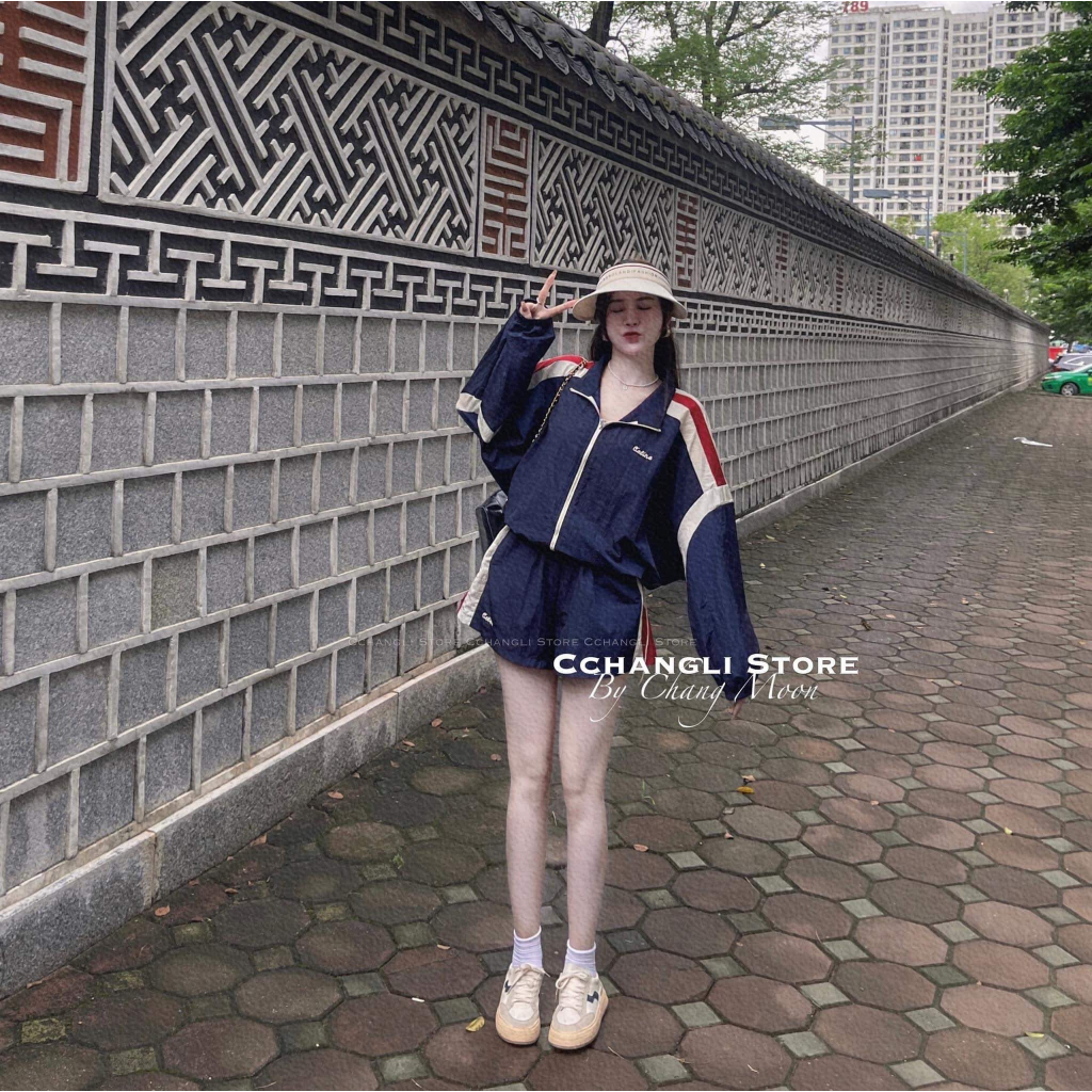 Set áo khoá CELI phối quần short sọc 2 bên genz vải gió nhăn quần 2 lớp siêu đẹp freesize nhỏ hơn 60kg COLLAR