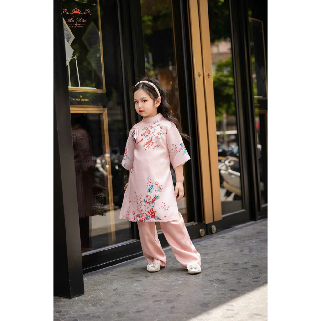 Áo dài cách tân mẹ bé dáng suông vải tơ Ngọc trai 4 tà, hoạ tiết in 3D by Lucci.Design