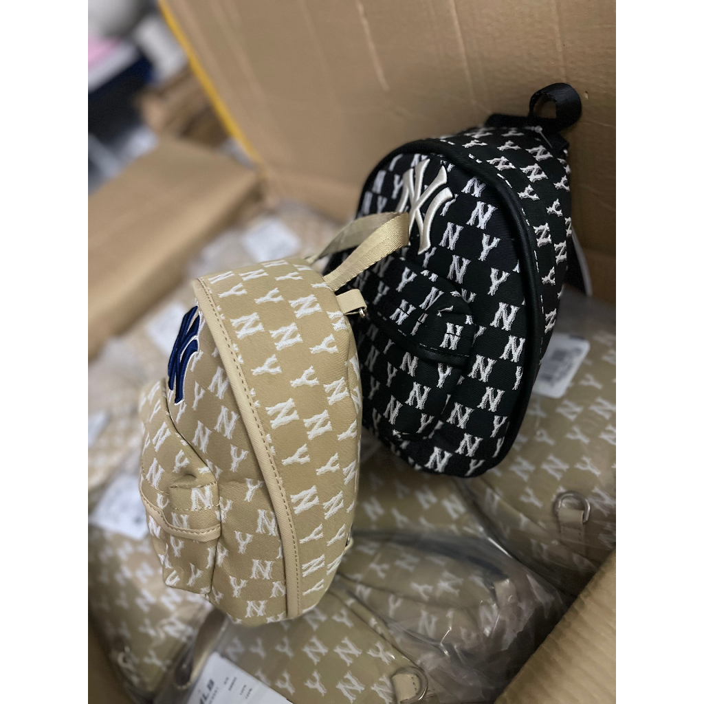 Balo nữ MLB size 19cm* 10cm*24cm hàng order đủ màu