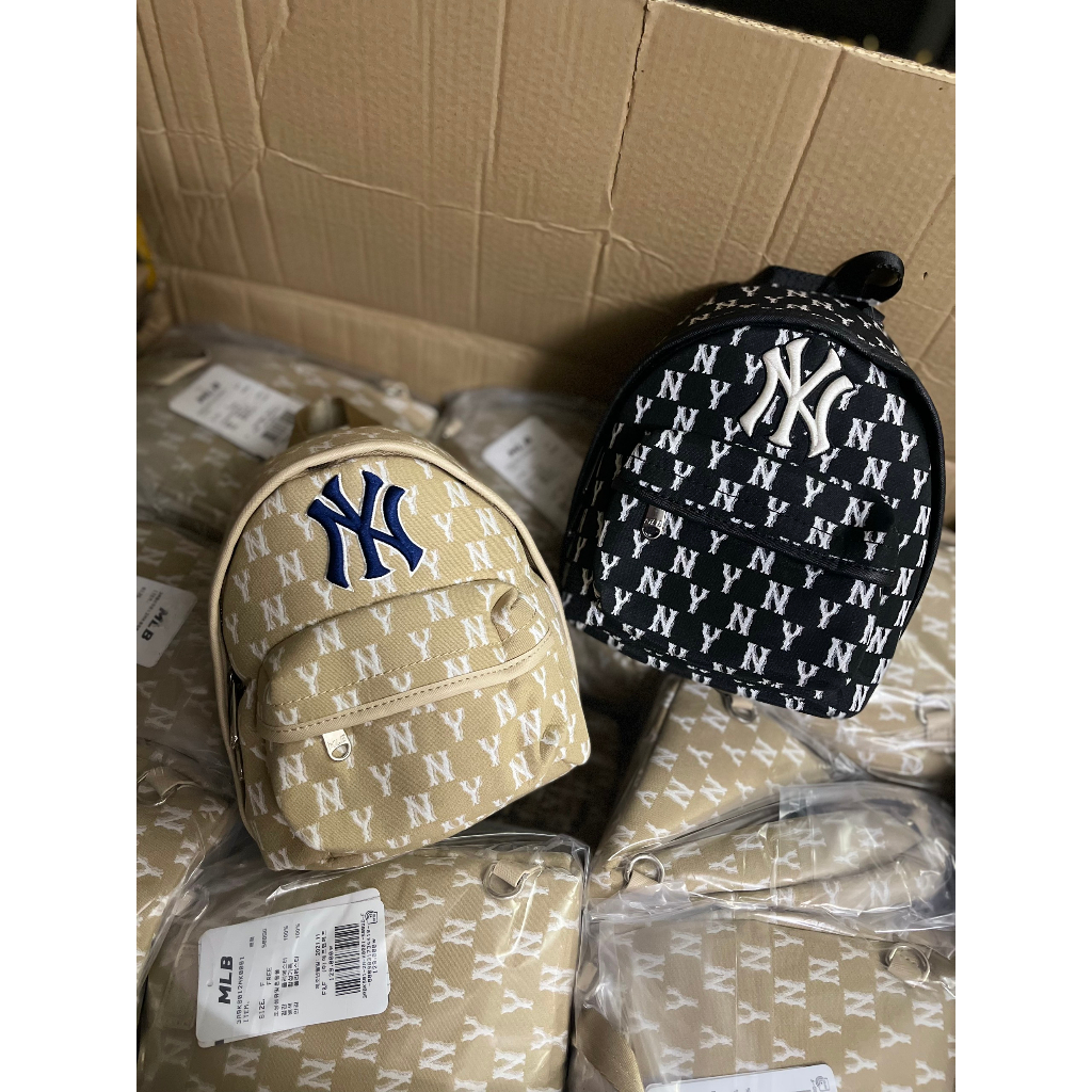 Balo nữ MLB size 19cm* 10cm*24cm hàng order đủ màu