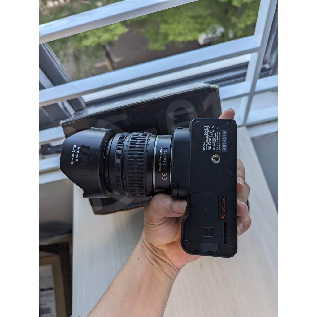 Ống kính SMC Pentax-FA J 75-300mm F4.5-5.8 AL & 18-55