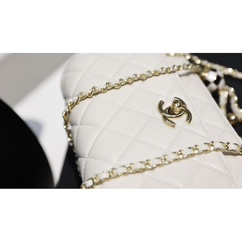 Túi xách dành cho nữ nhãn hiệu C.N Woc Charm quả cầu phiên bản mới siêu xinh