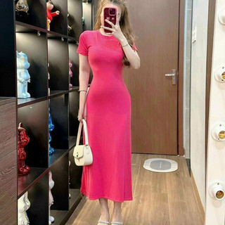 Đầm cộc tay xẻ tà 2 bên