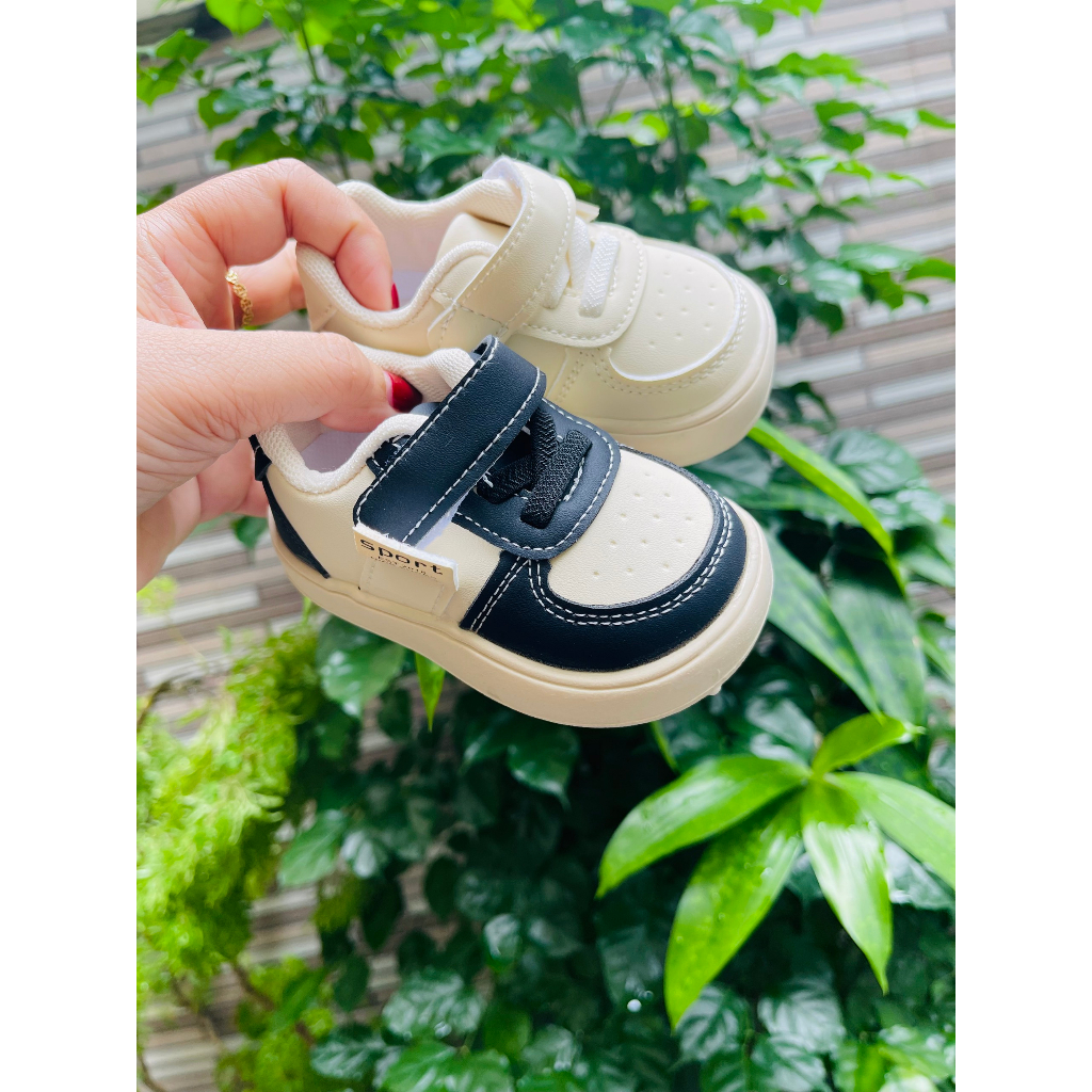 Giày thể thao Full Hộp Xịn Cho Bé Siêu Hot