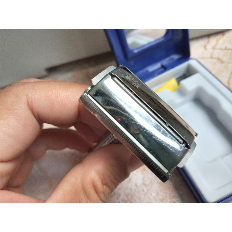 Dao Cạo Râu Tại Nhà Cho Nam Loại Thay Lưỡi Lam Tiện Dụng.