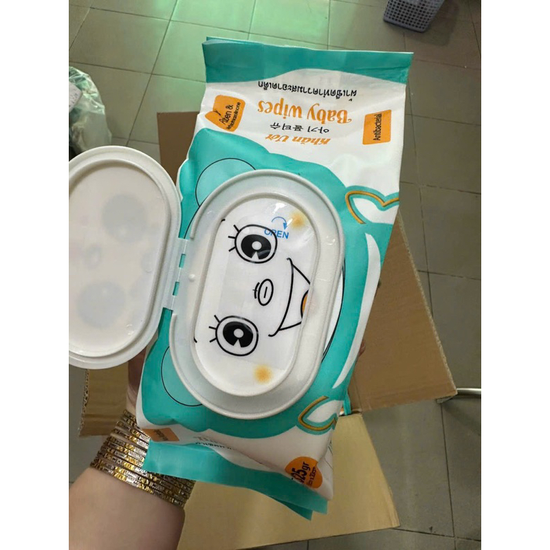 COMBO 10 GÓI - Khăn ướt KHÔNG MÙI Baby Wipes mẫu nắp Gấu gói lớn 325gr