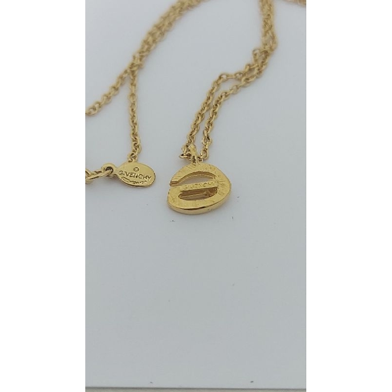 Dây chuyền Givenchy