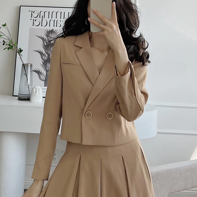 Áo Vest VIEN TRAN Cổ Hai Ve Dáng Ngắn V65B21T054